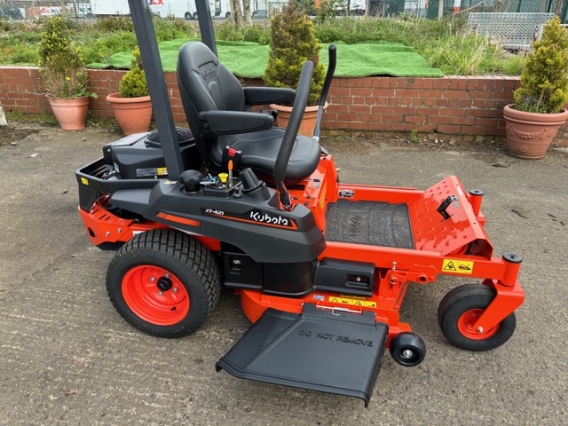 New and Used NEW KUBOTA Z1-421 Groundcare Machinery, compact tractors and ride mowers for sale across England, Scotland & Wales.